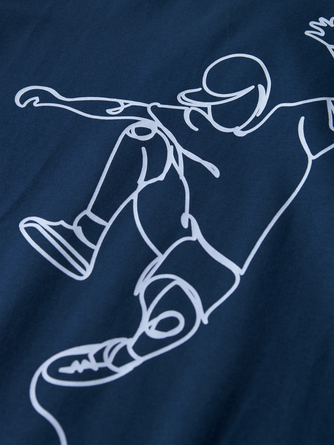 model_shot-front_full